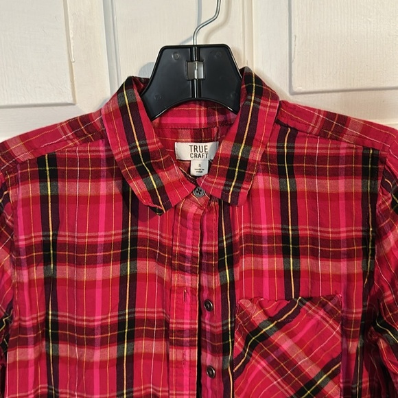 True Craft Red Plaid Button Down size small - Picture 2 of 4